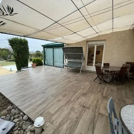 Gorgeous 5 Bedroom With Air Con, Heated Pool And Garden For 12 Villemoustaussou