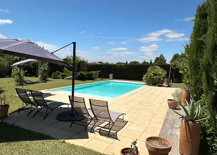 Villa Gorgeous 5 Bedroom With Air Con, Heated Pool And Garden For 12