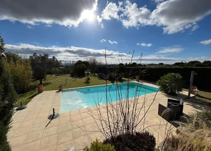 Gorgeous 5 Bedroom With Air Con, Heated Pool And Garden For 12 Villa Villemoustaussou