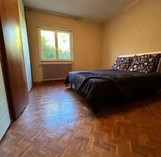 Gorgeous 5 Bedroom With Air Con, Heated Pool And Garden For 12 Villa *