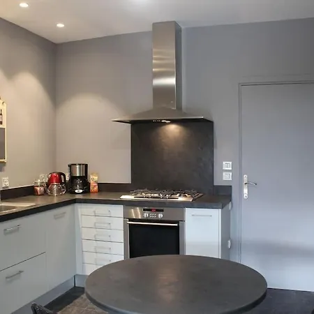 Gorgeous 5 Bedroom With Air Con, Heated Pool And Garden For 12 Villa Villemoustaussou