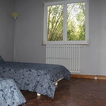 Gorgeous 5 Bedroom With Air Con, Heated Pool And Garden For 12 Villa