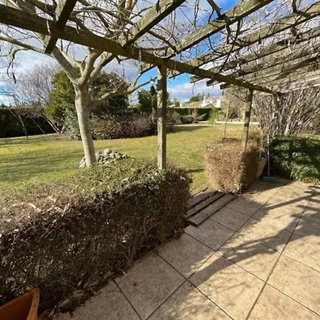 Gorgeous 5 Bedroom With Air Con, Heated Pool And Garden For 12 Villa